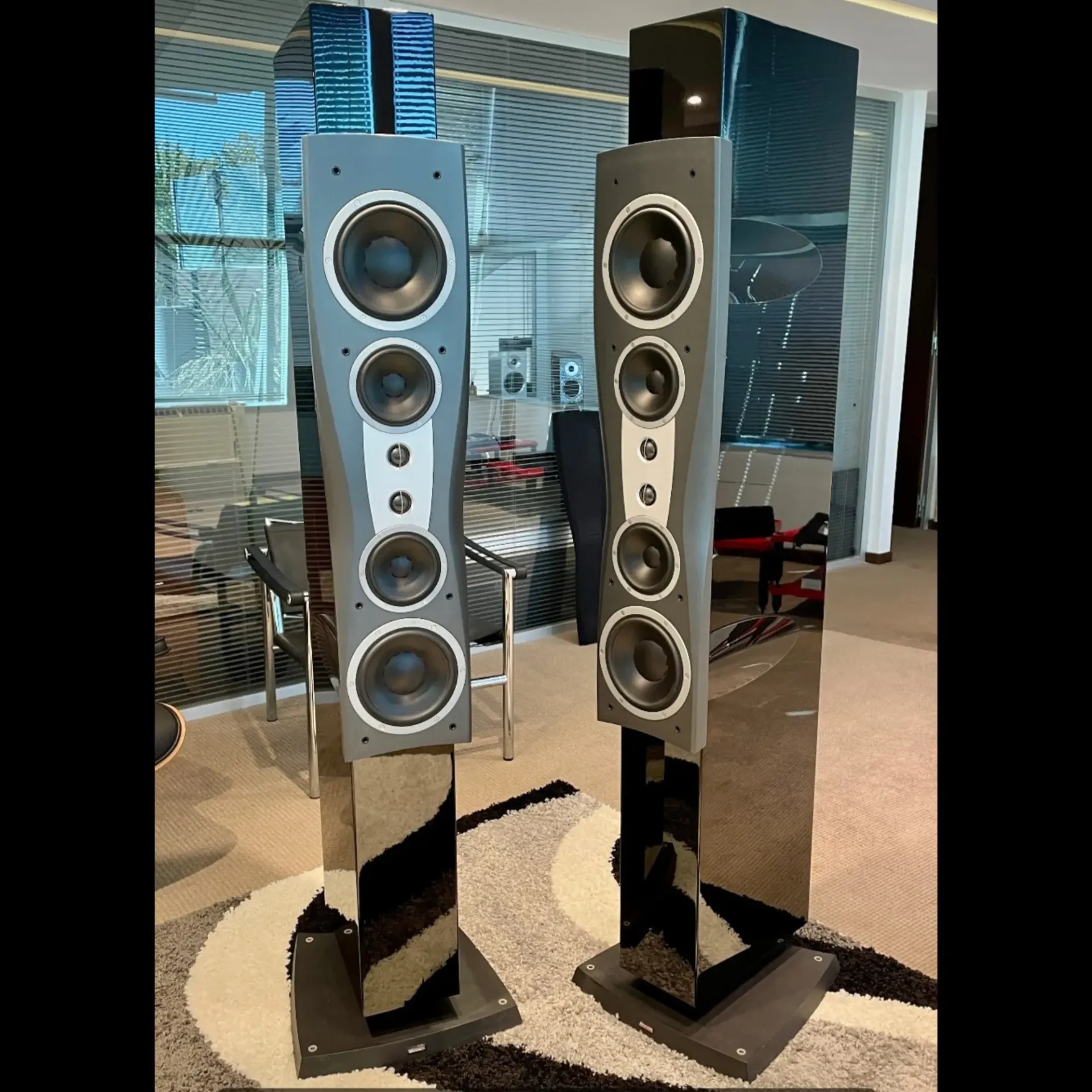 Dynaudio C4